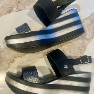 Tamaris Black Platform Sandals with Silver Stripes, size 38 made in Italy